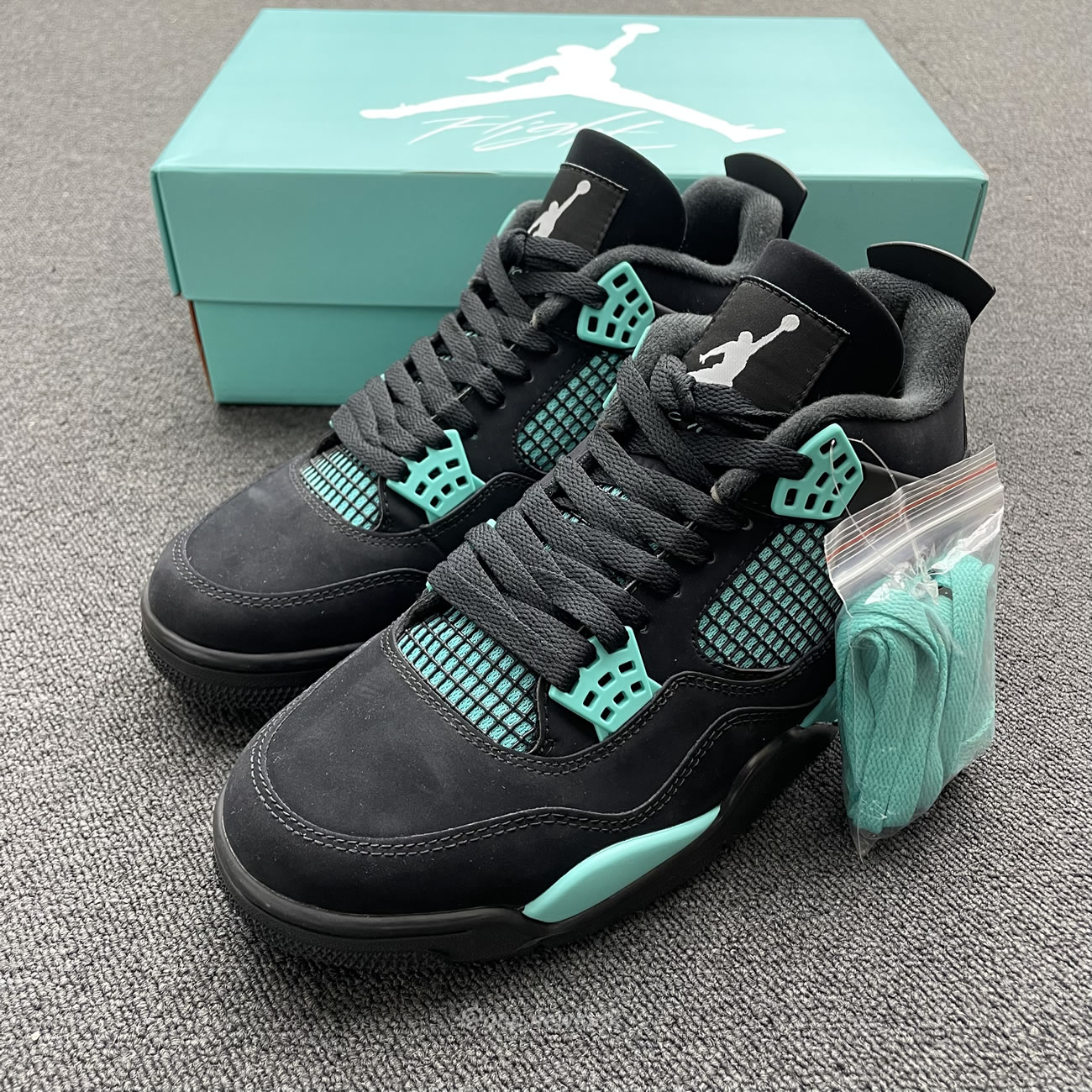 Air Jordan 4 Retro Tiffany Black Green (10) - www.newkick.vip